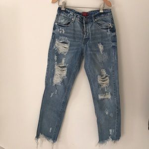 Akira distressed jeans